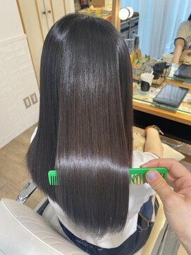 ネオリーブ チロル 横浜西口店(Neolive CiroL.) 美髪縮毛矯正 酸性ストレート 髪質改善 横浜