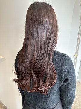 クム(QUMU) ロングヘア×ピンクカラー