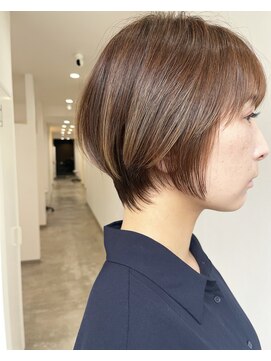 アンフィユヌキャトル(AnFye une Qatll) クビレショート