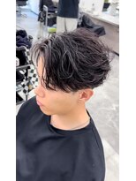 オム ブランシェ(HOMME BLANCHE’)&nbsp;【Ryo】波巻きフェザーパーマ