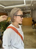 ボブ　ハイトーン　ベージュ