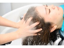 ククル(kukuru)の雰囲気（炭酸泉クリームヘッドスパで頭皮の汚れを除去し髪もサラサラに♪）