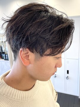 グランデュール 静岡駅前店(GRANDEUR) 緩めスパイラル/センターパート/サイドパート/韓国/静岡駅