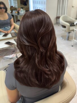 ユニ 表参道(uni) 大人気の韓国女優風くびれレイヤーカット/ヨシンモリ/エギョモリ