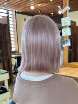 ラフ バイ マグ 南松本(R.A.F. by Mag)&nbsp;春カラー◎ケアブリーチ×ホワイトピンクカラー切りっぱなしボブ