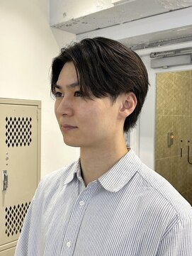 ベンジー 天神店(benji) ナチュラルなセンターパートスタイル