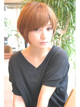 レウナ 外苑前(Reuna) 上品小顔ショート【外苑前・青山・表参道】