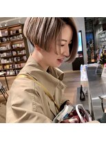 ヘアーエスクールシーユー 枚方T-SITE店(hair S.COEUR×Cu)&nbsp;ハイトーンのハンサムショート