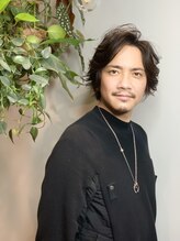 【塙真次】撮影経験で学んだバランス感覚でどこか雰囲気のある人をヘアスタイルから《HanaWa恵比寿》