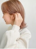 ミルクティーベージュの外ハネミディ