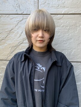 レオニード 表参道(LEONID) 2セクションカラーのハイトーンマッシュウルフ