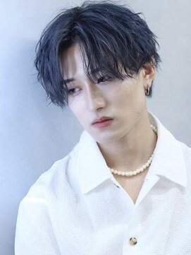 コンフィデンス メンズヘアー(confidence MEN'S HAIR) ブルブラスパイラル『ブルーブラック×スパイラルパーマ』 新宿