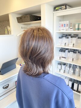 ヴィアスヘアー(vias hair) クリアアッシュベージュ×束感外ハネミディアム