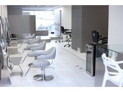 Krass kobe hair shop 三宮店【クラスコウベヘアショップ】