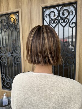 チョコレート(chocolate) 切りっぱなしボブ