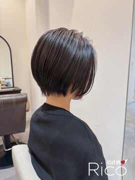 カットインリコ(CUT IN Rico) くびれショートボブ