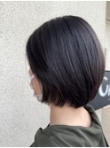 女性らしいショートボブスタイル