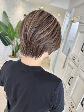 アヴァンセスリール(AVANCER sourire) ハンサムショート