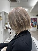 レイヤーボブ×ミルクティーベージュ