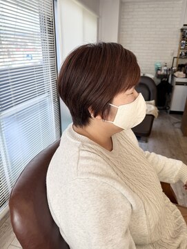 ラニ ヘアーアイラッシュ(lani hair eyelash) ピンクブラウン×くびれショート