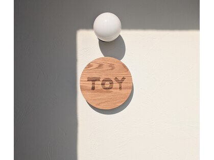 トイ(TOY)の写真
