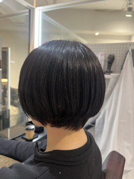 ハウスアインス(HAUS eins) 美シルエットショート