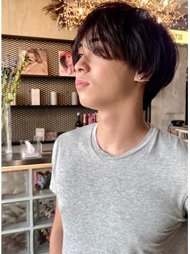 ヘアーリビング 730 宜野湾 730 men's style センターパート/メンズパーマ/レイヤーカット