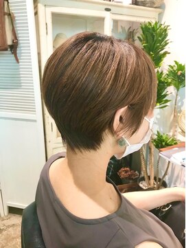 カロン(CA-LON) 首元きれいショートスタイル