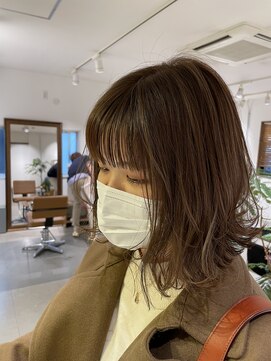 バッタ(Batta) 切りっぱなしロブ×クリーミーベージュ