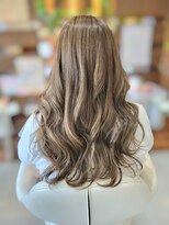 アトリエ atorie&nbsp;ハイライトカラー脱白髪染めハイライトケアブリーチ【岸和田】