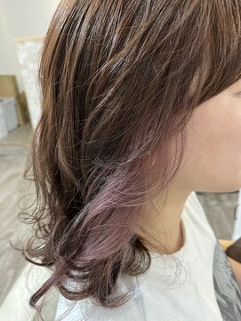 エピファニー(Epiphany) インナーカラー　アドミオカラー　ピンクベージュ