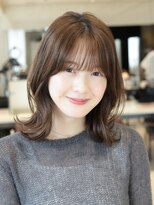 【高木美緒】ゆるっと巻きが可愛いミディアムレイヤー