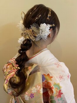 ループ ヘアー(LOOPhair)の写真/イベントの大切な日を素敵に彩る。特別な日はプロにお任せ◎周りと差のつくワンランク上のヘアセットに♪