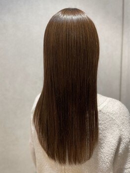 カロレ(Calore)の写真/【あなたのなりたい質感を実現☆】一人一人の異なるクセに合わせて薬剤を調合◎憧れのストレートヘアに♪