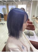 切りっぱなしボブ×ブルーカラー
