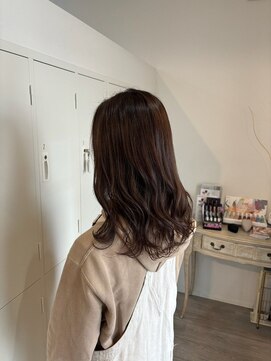 ロッカ(ROCCA) エアリーウェーブミディハイライトカラー