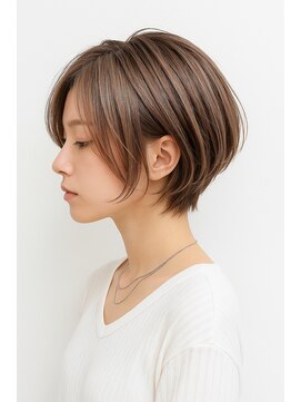 クラン 岡本(Chlan) 柔らかベージュの小顔ショート