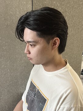 ニアウ 太田店(Niau) メンズナチュラルセンターパートガイルヘア韓国センターパート