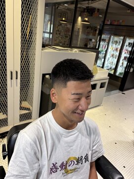 フランクスバーバーザスタンド(Frank’s barber the stand) ラルフカール×スパイキーショート×フェザーパーマ飯田橋F