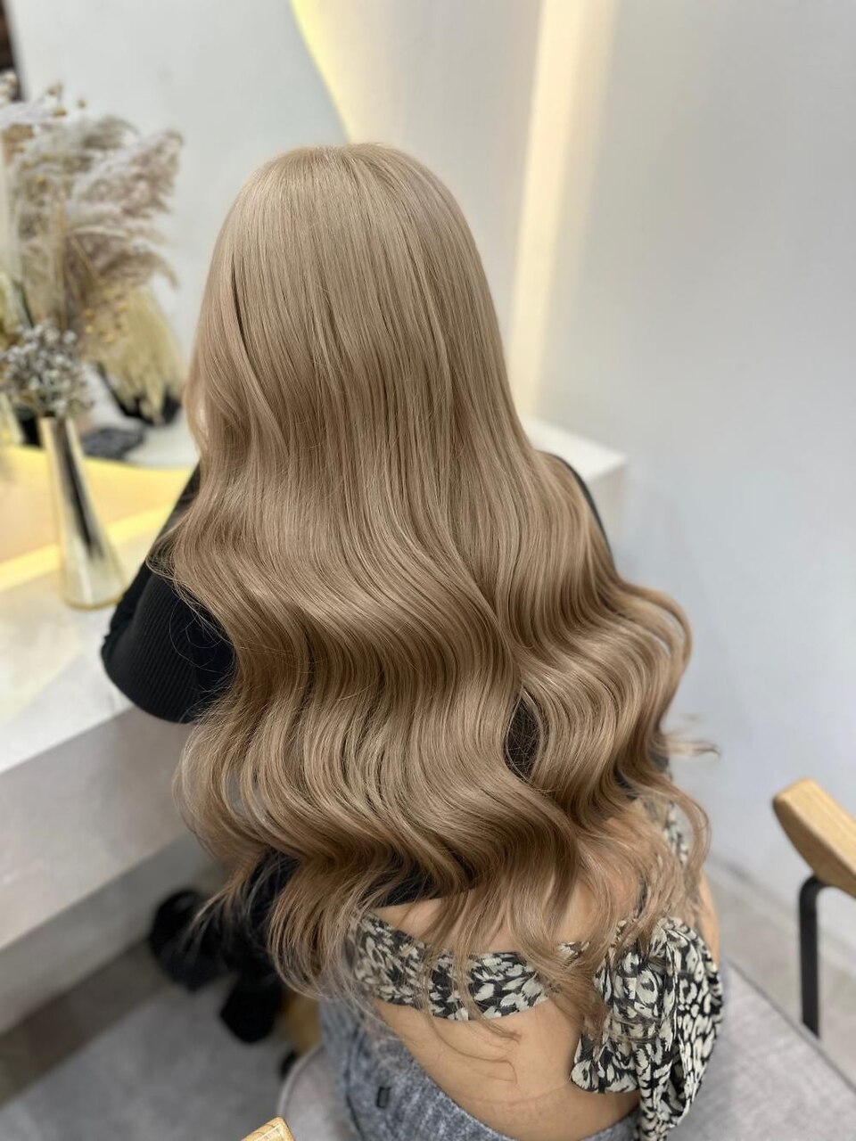 2025年-2026年冬】ホワイトミルクティーの髪型・ヘアアレンジ｜人気順