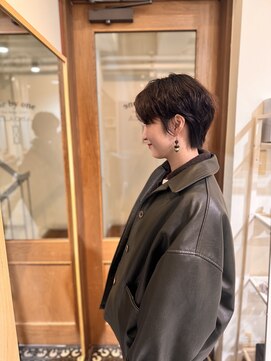 ワンバイワンクラッカ(one by one CLACCA) くせ毛風ショート