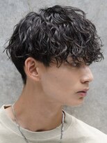 フィフス 天神大名(fifth) 天神大名メンズパーマ波巻きパーマプードルパーマッシュウルフ