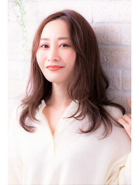 ソア 武蔵小杉(SOAR) ショコラアッシュとふんわりカールの小顔ヘルシースタイル