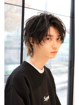 ネイビー(NAVY) メンズ ミディアムウルフ 2020 オススメ 渋谷表参道 ブリーチ