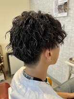 クオリア(Quaria)&nbsp;波巻きスパイラルツイストスパイラルパーマツーブロックパーマ☆