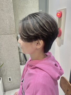 フェリア 松山(Feria) 【Feria松山】ショート×グレージュハイライト♪“石田幸輔”