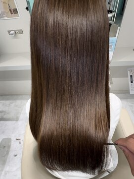 リーホリエ(Lee Horie) 美髪/髪質改善ストレート【池本】