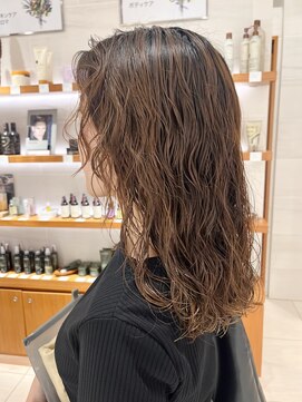 ピークアブー アヴェダ ギンザシックス(PEEK-A-BOO AVEDA GINZASIX) ゆるふわパーマ　パーマスタイル　ミディアムパーマ