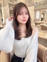 ロンドアリシア 金山(Lond Alexia) 大人の艶髪ミディアムレイヤー