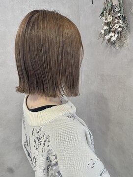 ドール 阪急高槻(DOLL) 切りっぱなしボブ